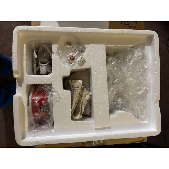 Dept 56 M&M'S Chocolate Candy Factory Lighted House Candy Dish W/ Box - Picture 6 of 15